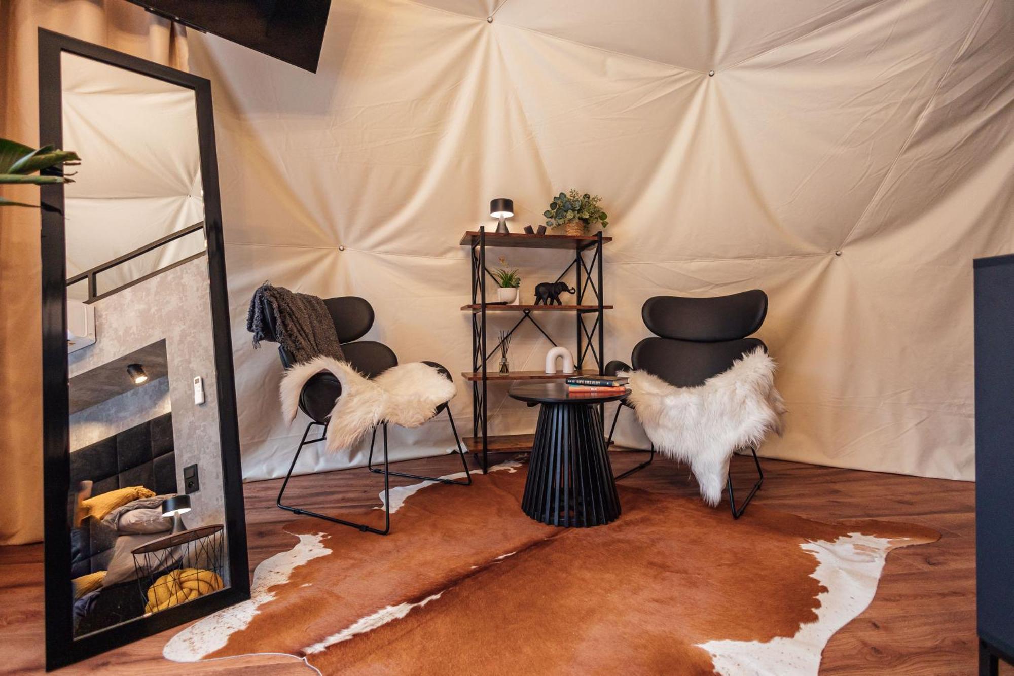 Domki I Glamping Naleczow - Pod Lysa Gora Zewnętrze zdjęcie